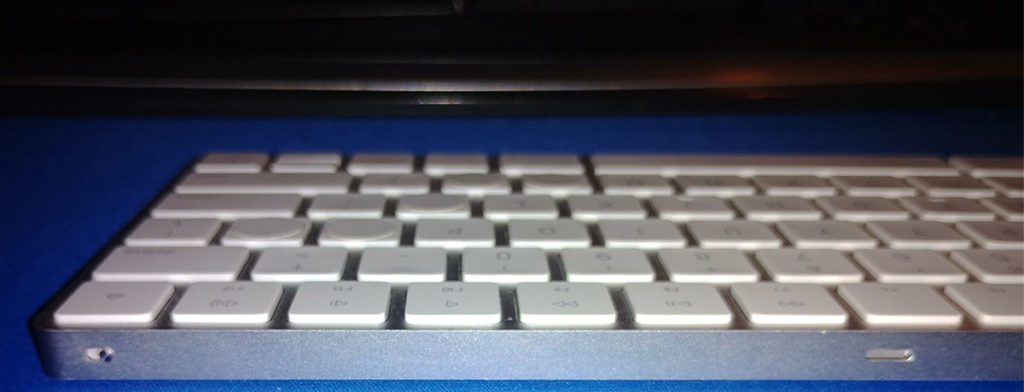 Apple magic keyboard 2 şarj girişi