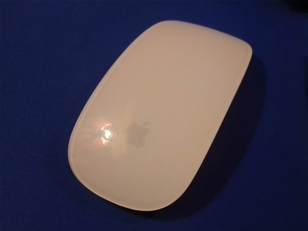 Apple Magic Mouse ustten