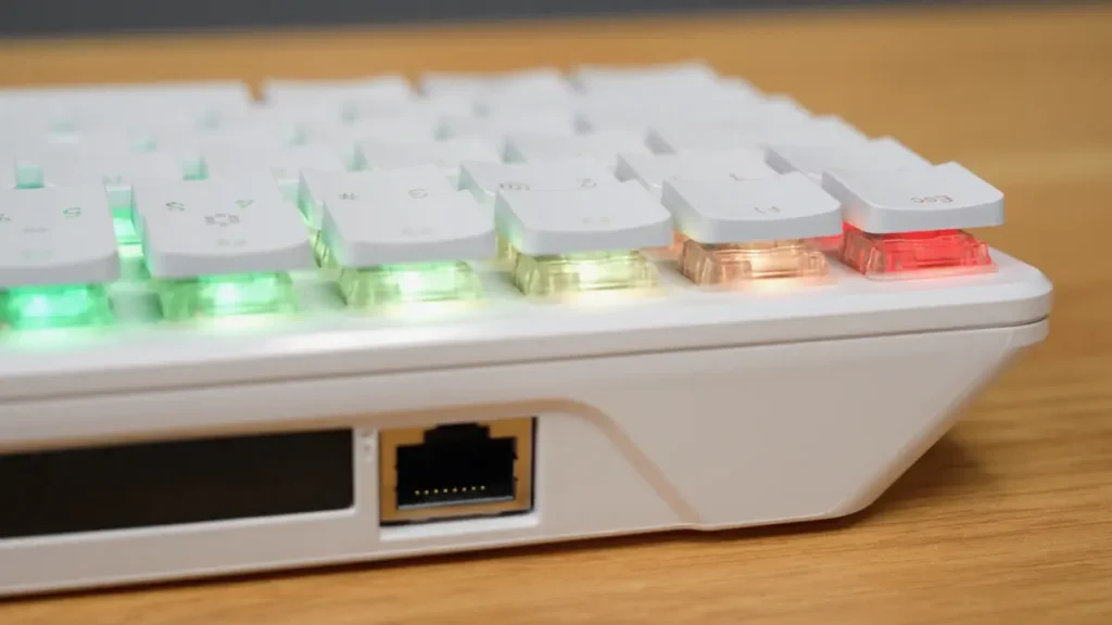 Raspberry Pi 500+ masaüstü taşınabilir bilgisayar 13 Raspberry Pi 500+(LAN girişi)-2